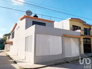 NEX-229737 - Casa en Venta, con 3 recamaras, con 2 baños, con 220 m2 de construcción en Unidad Chiapaneca, CP 29049, Chiapas.