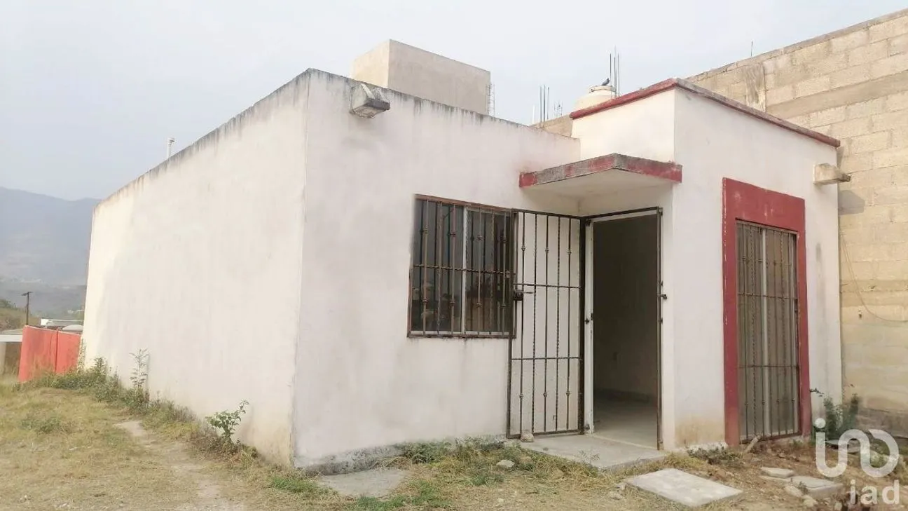 Casa en Venta en Infonavit Grijalva, Tuxtla Gutiérrez, Chiapas | NEX-229741 | iad México | Foto 2 de 11
