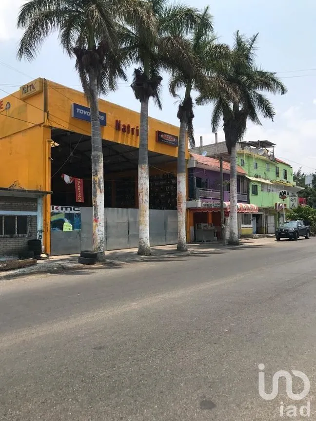 Local en Renta en Tuxtla Gutiérrez Centro, Tuxtla Gutiérrez, Chiapas | NEX-231633 | iad México | Foto 1 de 6