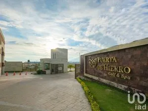 NEX-231718 - Terreno en Venta en Club de Golf Campestre, CP 29057, Chiapas.