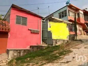 NEX-279834 - Casa en Venta, con 5 recamaras, con 2 baños, con 180 m2 de construcción en Los Presidentes, CP 29059, Chiapas.