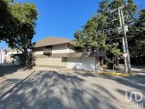 NEX-279883 - Casa en Venta, con 5 recamaras, con 5 baños, con 925 m2 de construcción en Privada Arboledas, CP 29030, Chiapas.