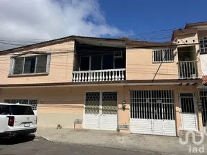 NEX-288530 - Casa en Venta, con 8 recamaras, con 10 baños, con 780 m2 de construcción en Terán, CP 29050, Chiapas.