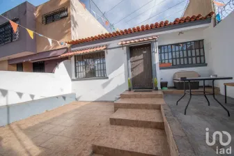 NEX-111230 - Casa en Venta, con 2 recamaras, con 1 baño, con 100 m2 de construcción en Jardines del Bosque Norte, CP 44520, Jalisco.