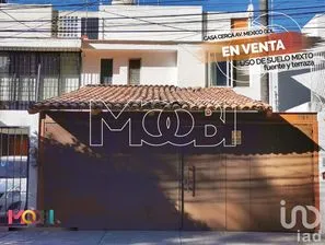 NEX-201481 - Casa en Venta, con 3 recamaras, con 2 baños, con 254 m2 de construcción en Circunvalación Vallarta, CP 44680, Jalisco.