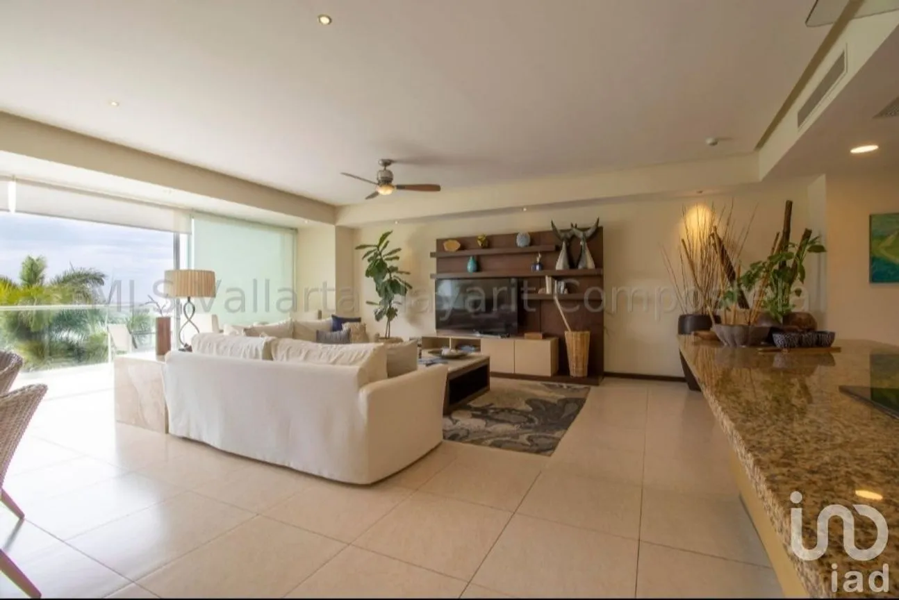 Departamento en Venta en Zona Hotelera Norte, Puerto Vallarta, Jalisco | NEX-231732 | iad México | Foto 3 de 27
