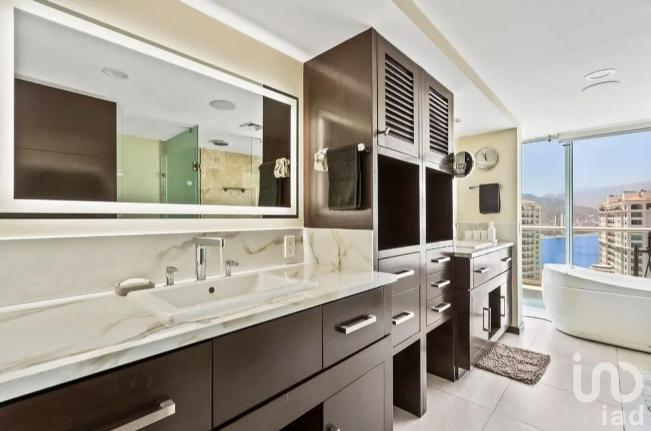 Departamento en Venta en Zona Hotelera Norte, Puerto Vallarta, Jalisco | NEX-231818 | iad México | Foto 26 de 38