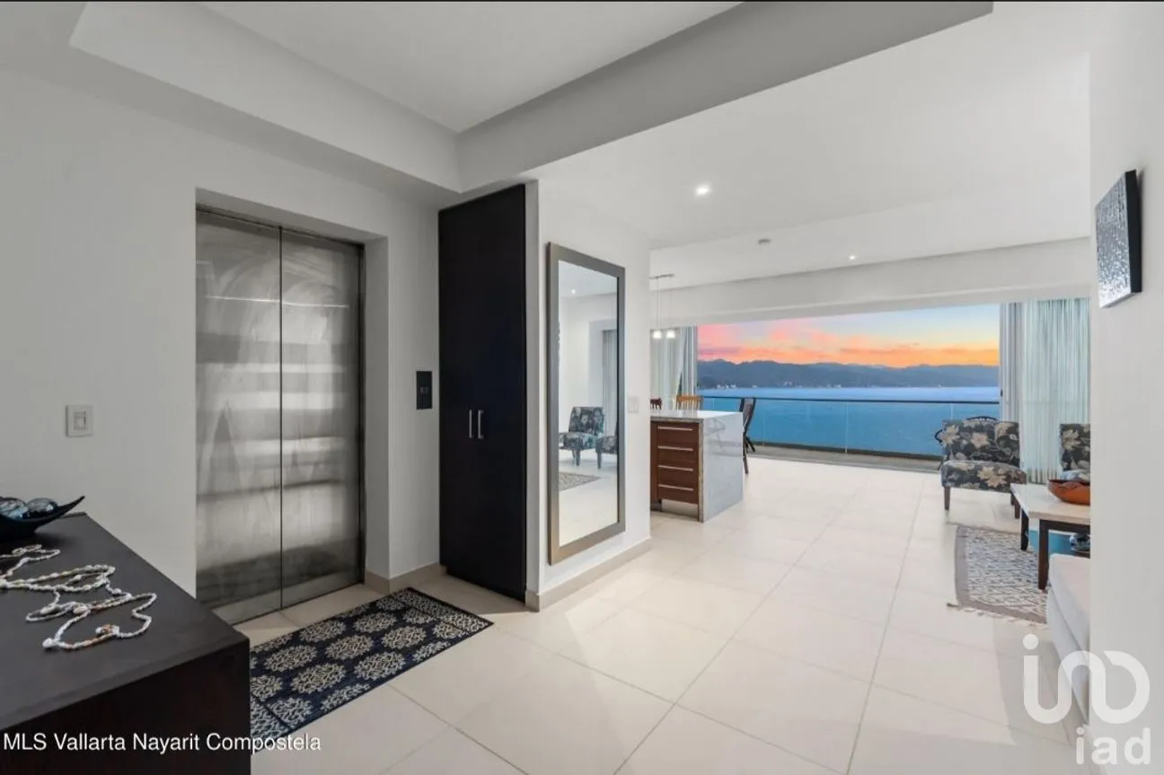 Departamento en Venta en Zona Hotelera Norte, Puerto Vallarta, Jalisco | NEX-280303 | iad México | Foto 2 de 26