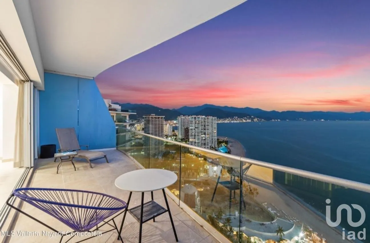 Departamento en Venta en Zona Hotelera Norte, Puerto Vallarta, Jalisco | NEX-280303 | iad México | Foto 1 de 26