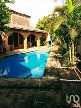 NEX-282925 - Casa en Venta, con 3 recamaras, con 3 baños, con 389 m2 de construcción.