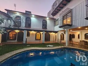 NEX-292336 - Casa en Venta, con 4 recamaras, con 5 baños, con 498 m2 de construcción en Villas del Lago, CP 62374, Morelos.