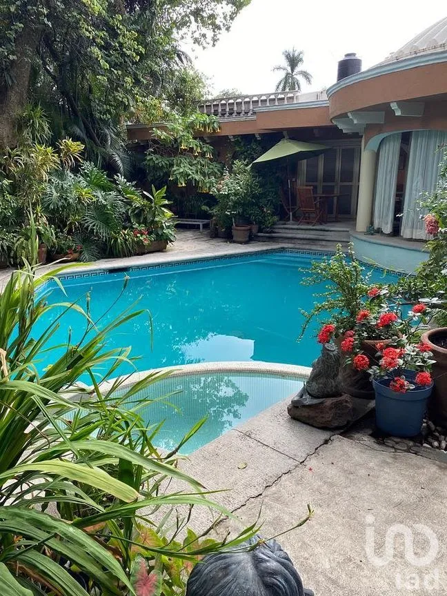 Casa en Venta en Acapatzingo, Cuernavaca, Morelos | NEX-292340 | iad México | Foto 1 de 34