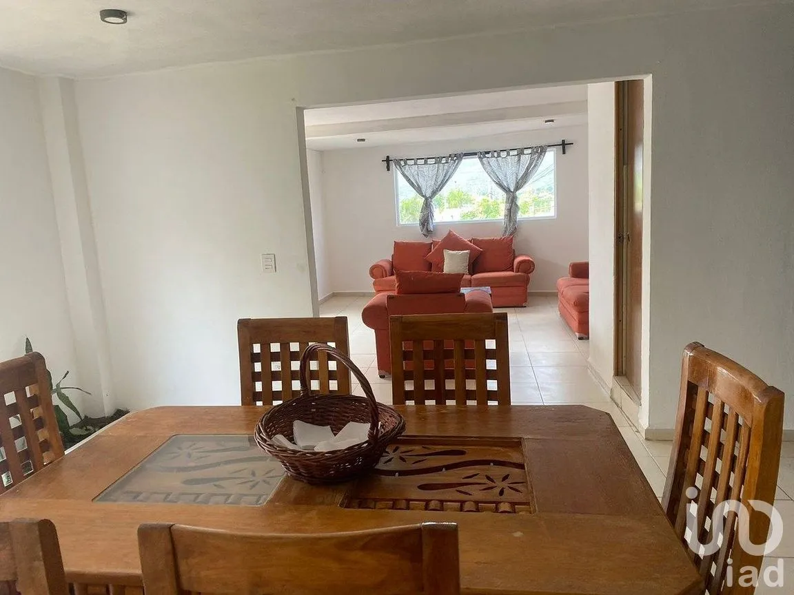 Casa en Venta en Miraval, Cuernavaca, Morelos | NEX-292349 | iad México | Foto 1 de 38