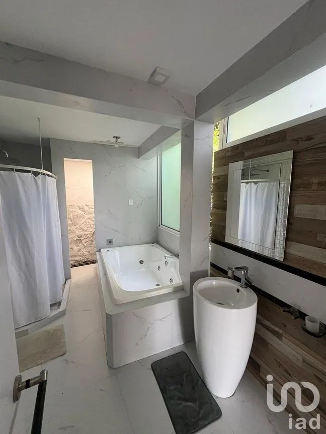 Casa en Venta en Las Palmas, Cuernavaca, Morelos | NEX-292905 | iad México | Foto 6 de 12