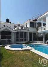 NEX-293000 - Casa en Venta, con 3 recamaras, con 3 baños, con 224 m2 de construcción en Burgos Bugambilias, CP 62584, Morelos.