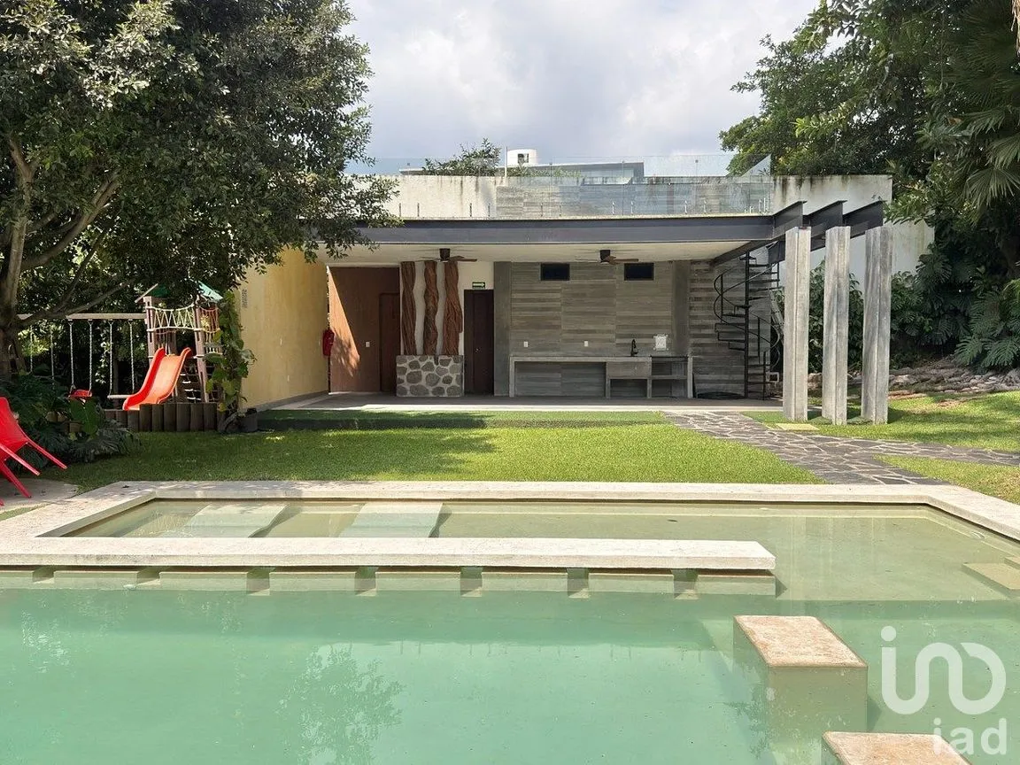 Casa en Venta en Acapatzingo, Cuernavaca, Morelos | NEX-293160 | iad México | Foto 1 de 37