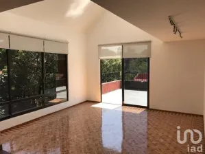 NEX-113273 - Casa en Venta, con 3 recamaras, con 3 baños, con 400 m2 de construcción en Lomas Altas, CP 11950, Ciudad de México.