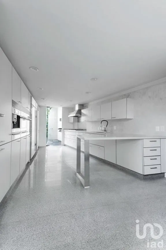 Casa en Renta en Lomas de Chapultepec, Miguel Hidalgo, Ciudad de México | NEX-227084 | iad México | Foto 11 de 33