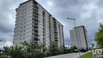 NEX-227747 - Departamento en Venta, con 4 recamaras, con 4 baños, con 826 m2 de construcción en Bosque Real, CP 52774, Estado De México.
