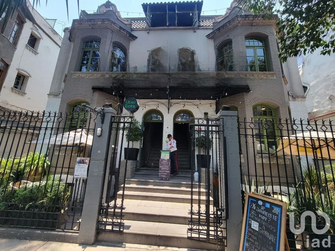 Casa en Venta en Roma Norte, Cuauhtémoc, Ciudad de México | NEX-228427 | iad México | Foto 2 de 30