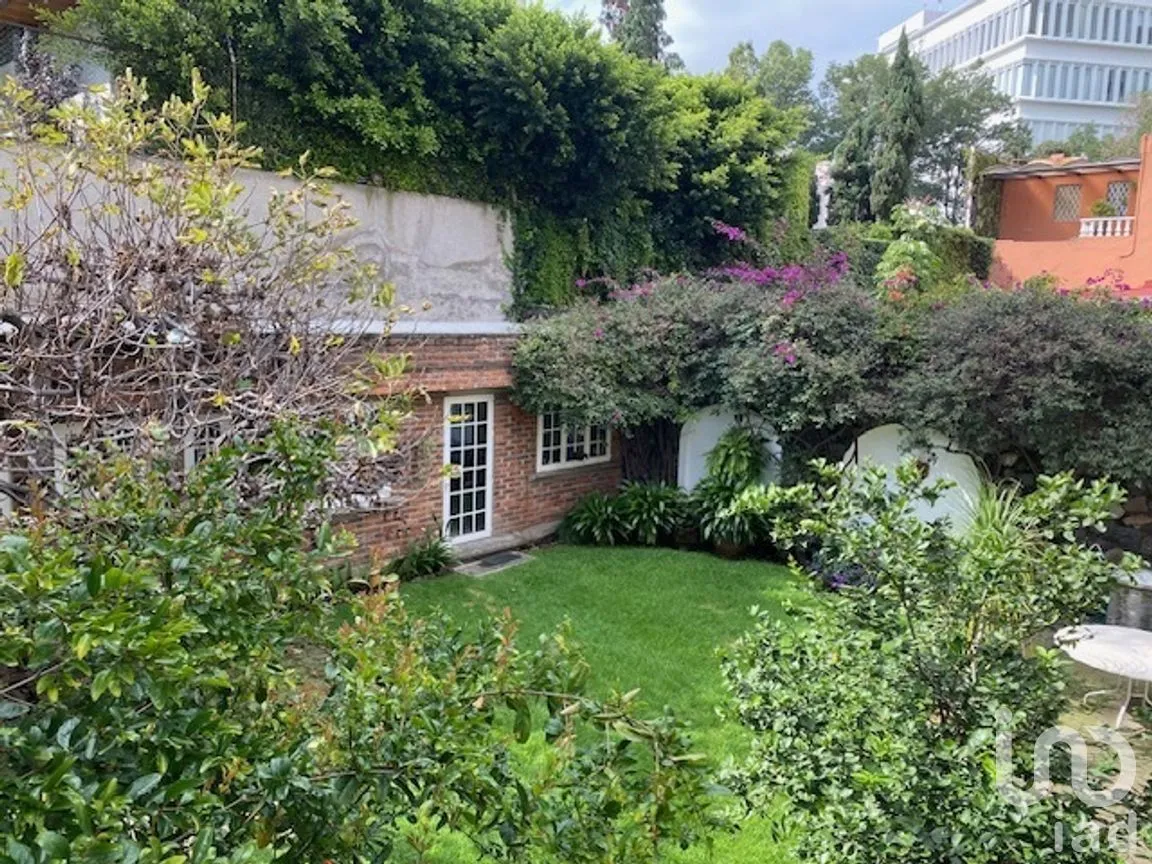 Casa en Venta en Jardines en la Montaña, Tlalpan, Ciudad de México | NEX-269391 | iad México | Foto 2 de 23