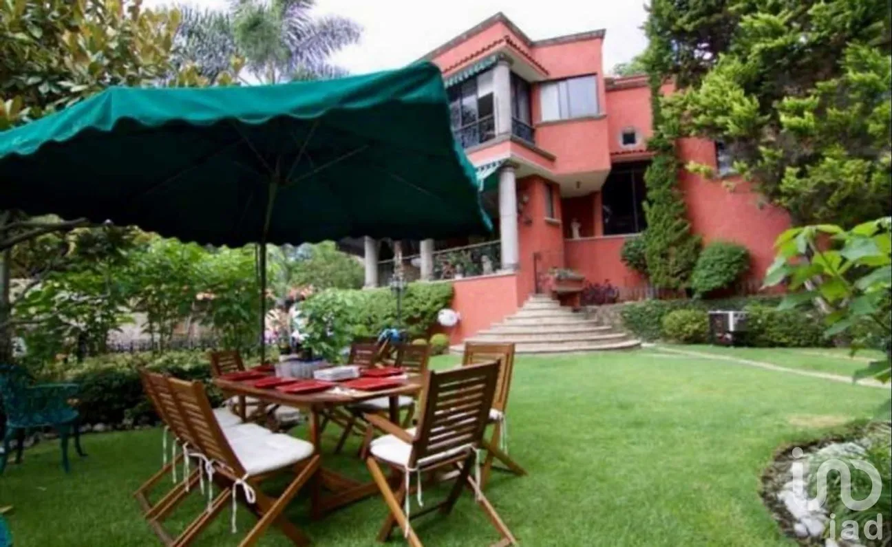 Casa en Venta en Rancho Cortes, Cuernavaca, Morelos | NEX-272531 | iad México | Foto 3 de 36