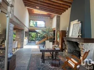 NEX-280844 - Casa en Venta, con 4 recamaras, con 4 baños, con 750 m2 de construcción en Paseo de las Lomas, CP 01330, Ciudad de México.