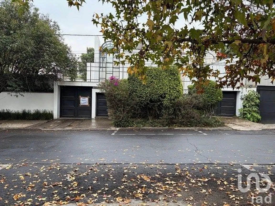 Casa en Venta en Lomas de Chapultepec III Sección, Miguel Hidalgo, Ciudad de México | NEX-285111 | iad México | Foto 1 de 42