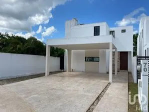 NEX-200811 - Casa en Venta, con 3 recamaras, con 3 baños, con 152 m2 de construcción en Conkal, CP 97345, Yucatán.