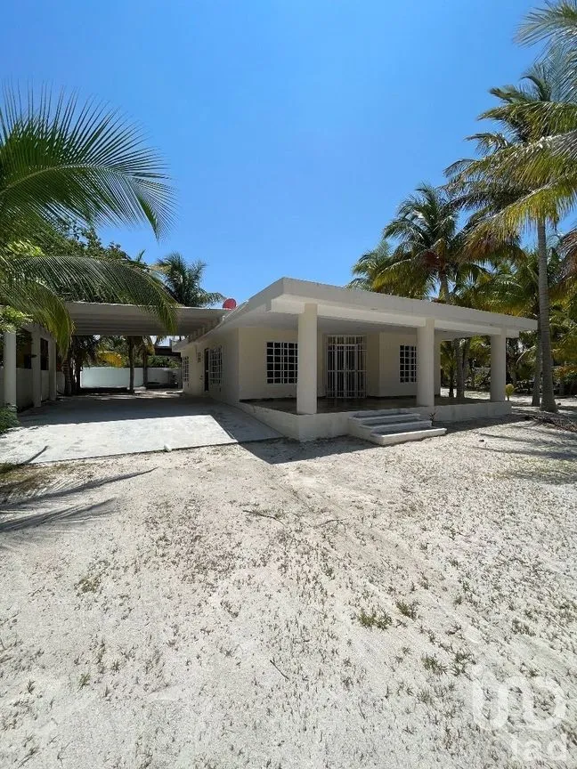 Casa en Venta en Chicxulub Puerto, Progreso, Yucatán | NEX-229945 | iad México | Foto 1 de 27