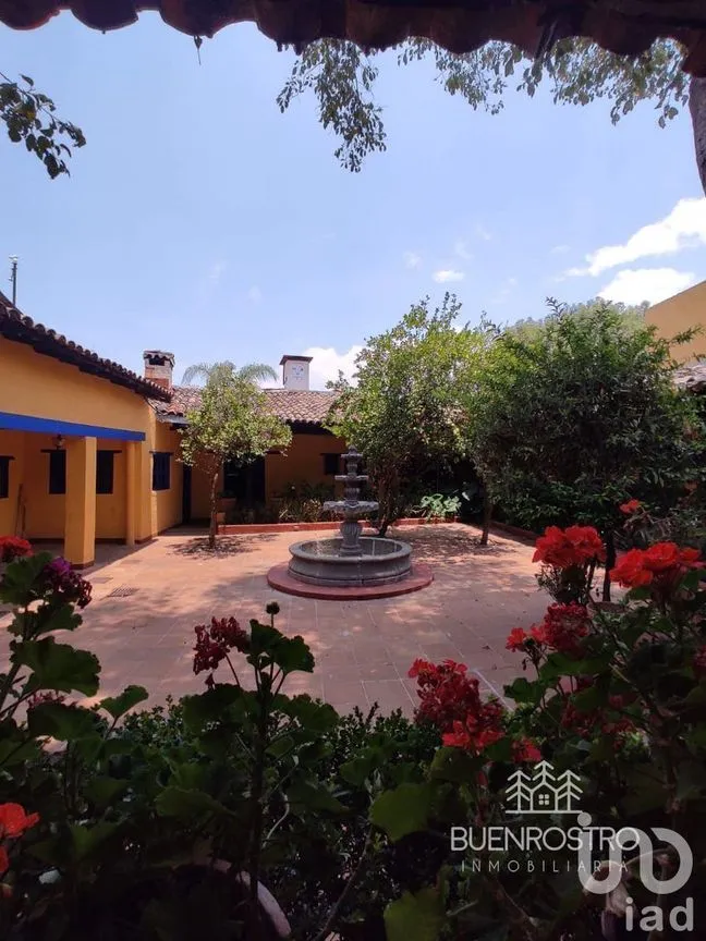 Casa en Renta en Valle de Bravo, Valle de Bravo, Estado De México | NEX-201885 | iad México | Foto 1 de 14