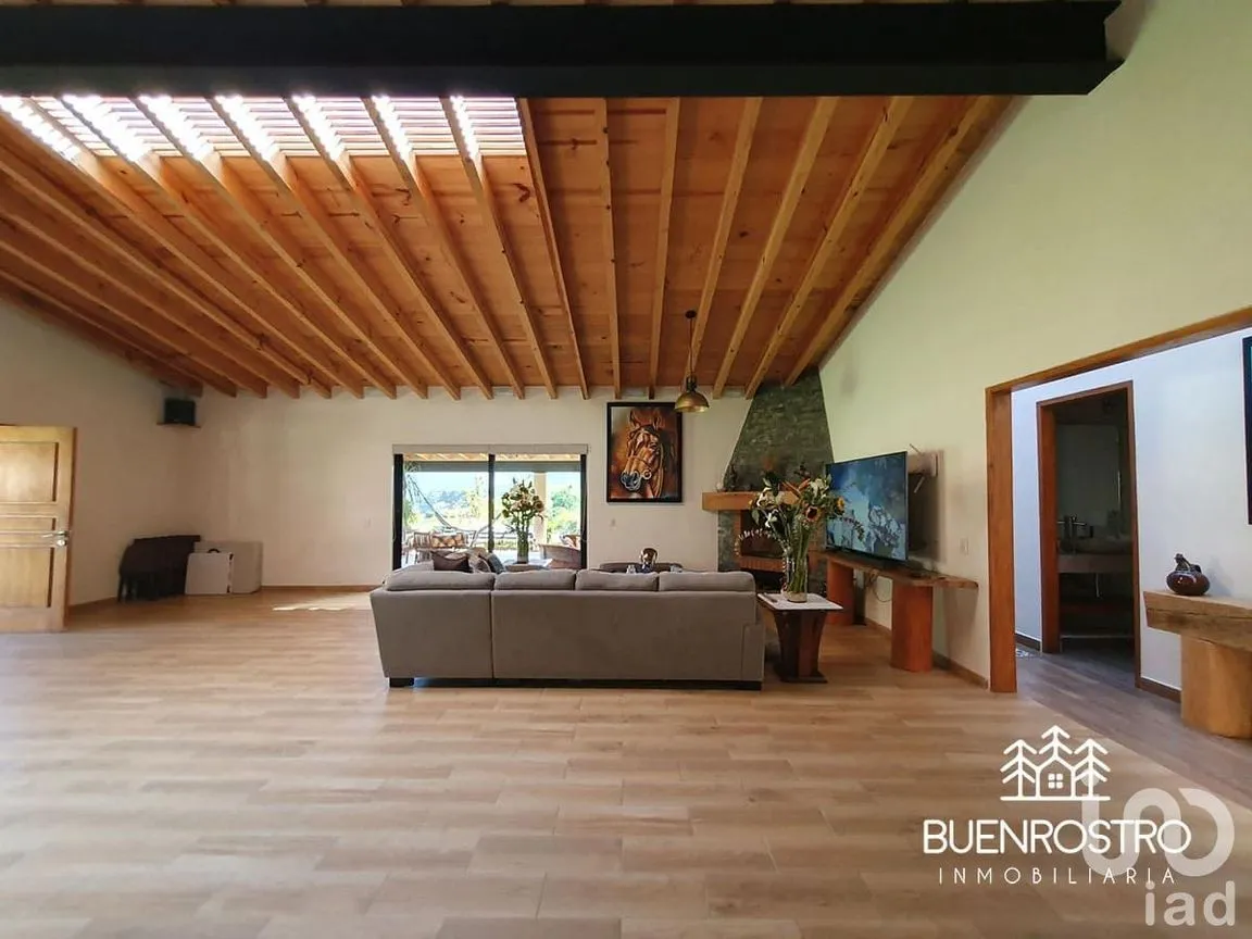 Casa en Renta en Cerro Gordo, Valle de Bravo, Estado De México | NEX-202428 | iad México | Foto 11 de 34