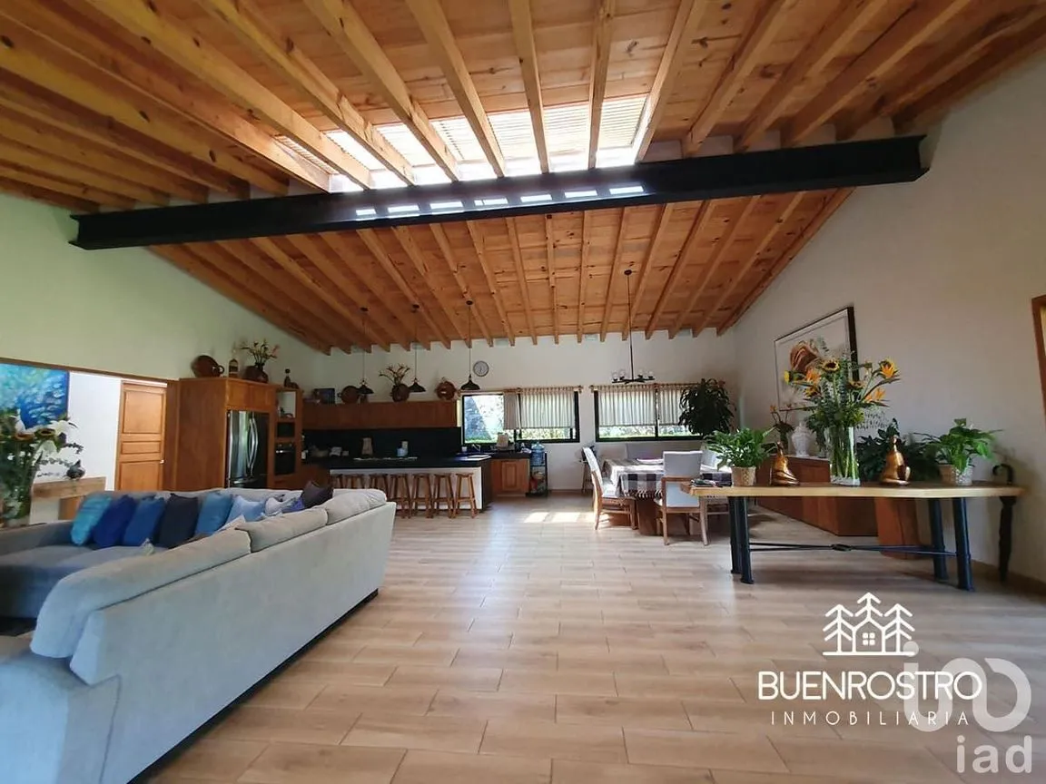 Casa en Renta en Cerro Gordo, Valle de Bravo, Estado De México | NEX-202428 | iad México | Foto 10 de 34