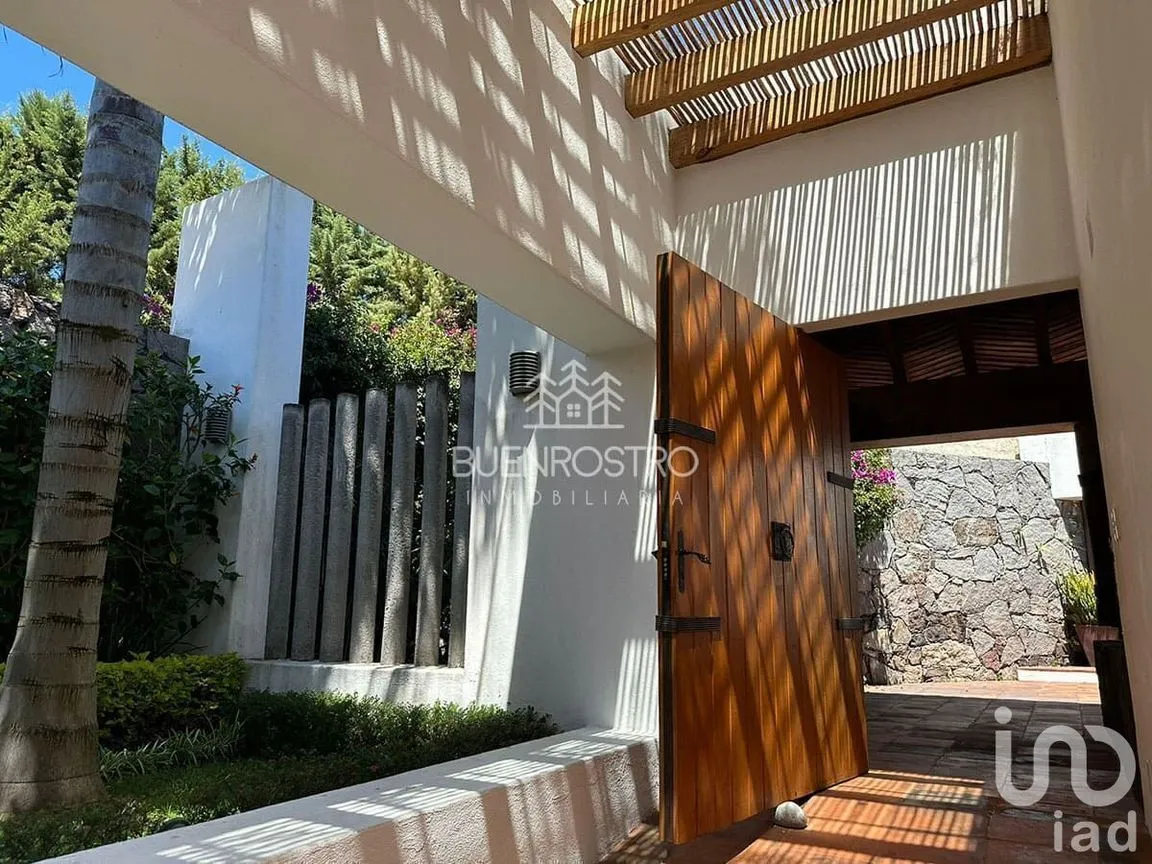 Casa en Renta en Valle de Bravo, Valle de Bravo, Estado De México | NEX-202584 | iad México | Foto 11 de 16