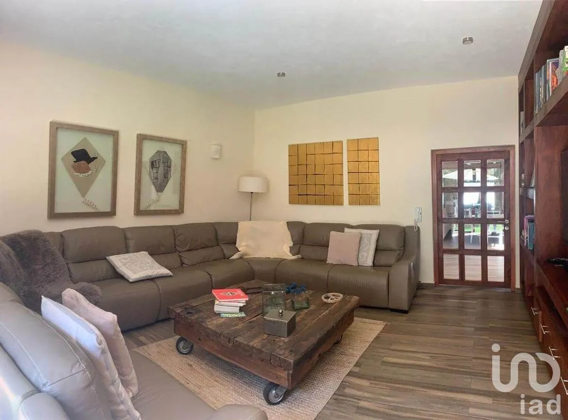 Casa en Venta en Avándaro, Valle de Bravo, Estado De México | NEX-227236 | iad México | Foto 16 de 35