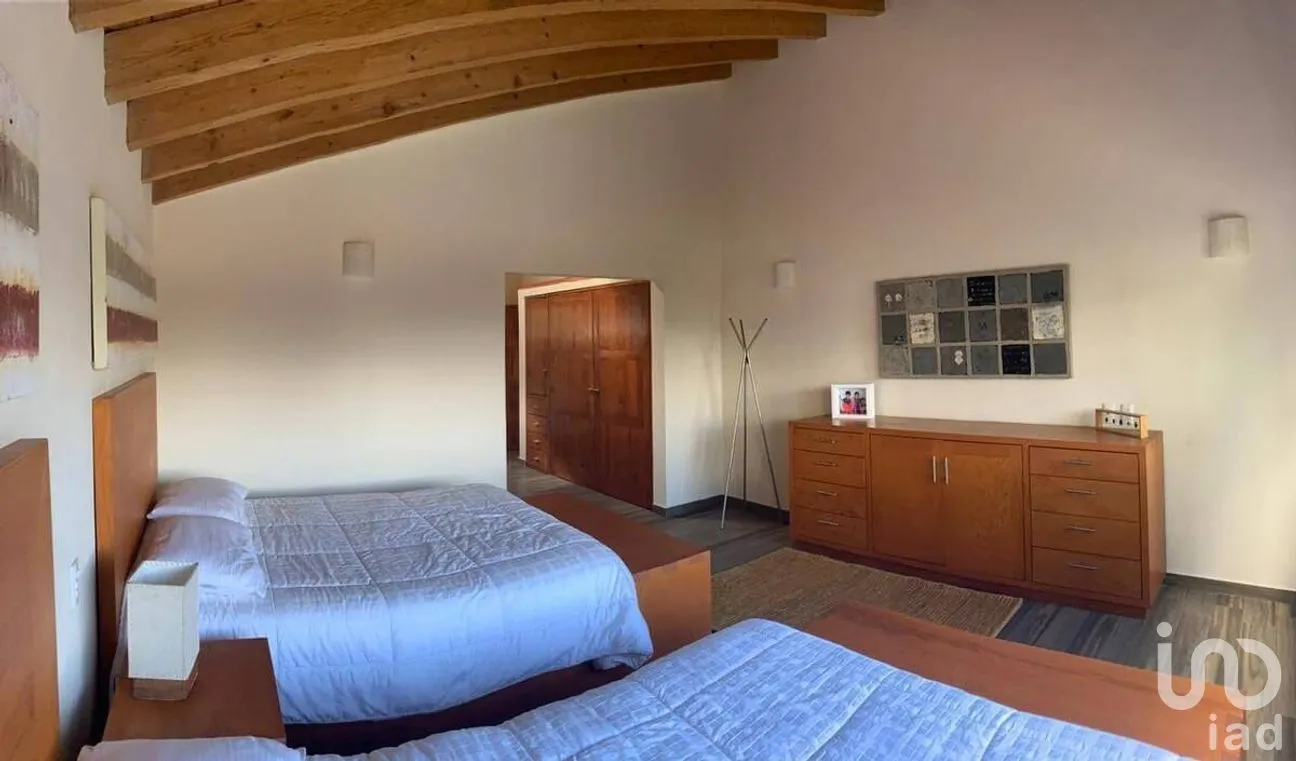 Casa en Venta en Avándaro, Valle de Bravo, Estado De México | NEX-227236 | iad México | Foto 32 de 35