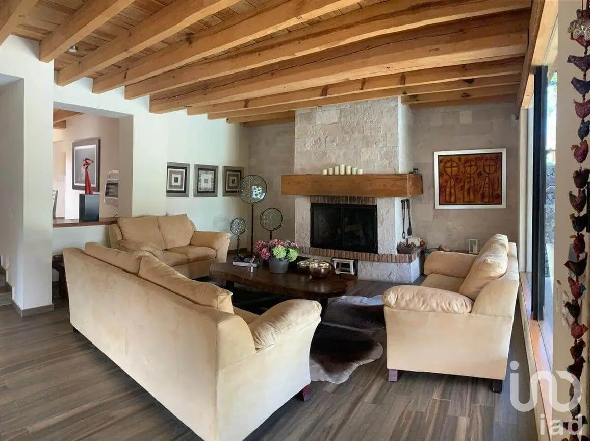 Casa en Venta en Avándaro, Valle de Bravo, Estado De México | NEX-227236 | iad México | Foto 7 de 35