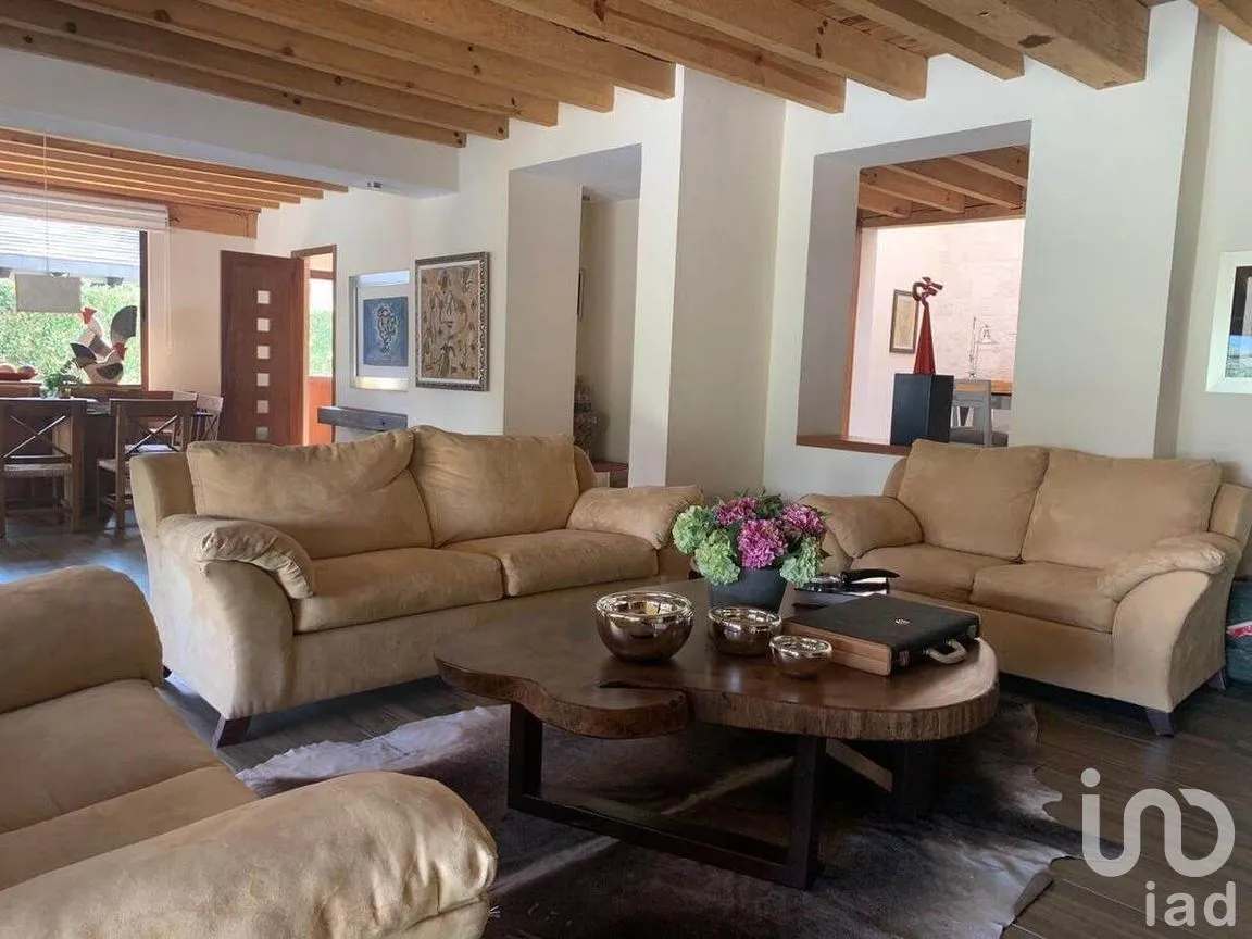 Casa en Venta en Avándaro, Valle de Bravo, Estado De México | NEX-227236 | iad México | Foto 9 de 35