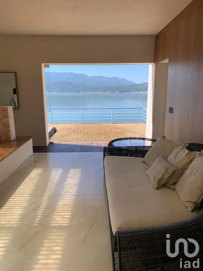 Casa en Venta en La Peña, Valle de Bravo, Estado De México | NEX-227237 | iad México | Foto 19 de 39