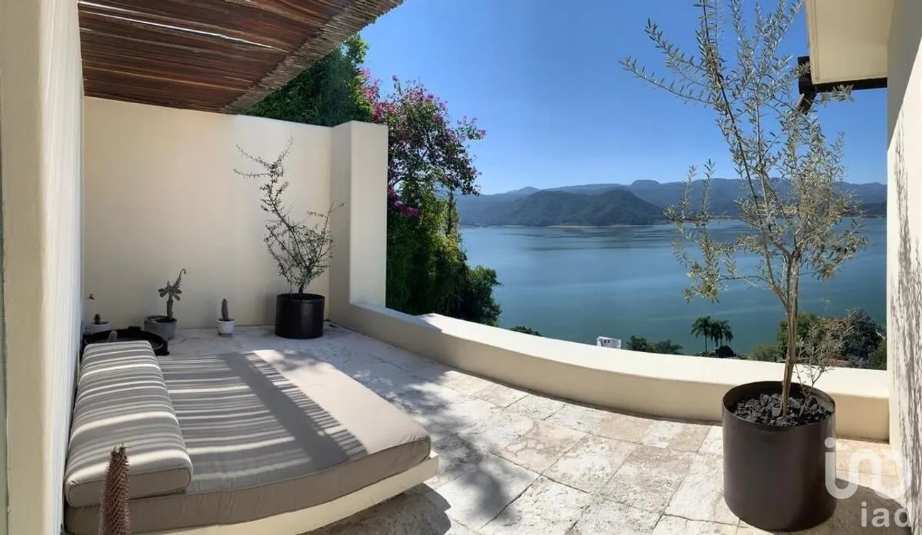 Casa en Venta en La Peña, Valle de Bravo, Estado De México | NEX-227237 | iad México | Foto 34 de 39