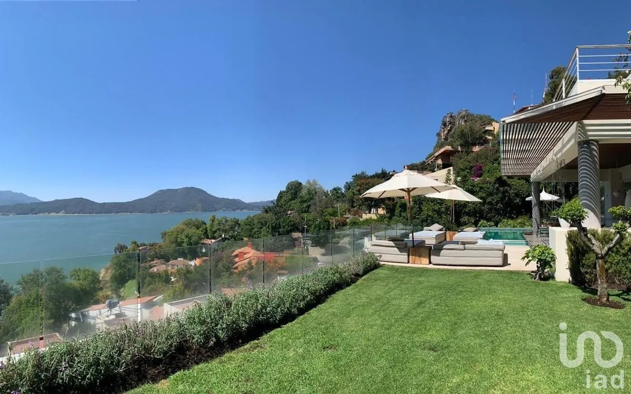 Casa en Venta en La Peña, Valle de Bravo, Estado De México | NEX-227237 | iad México | Foto 37 de 39