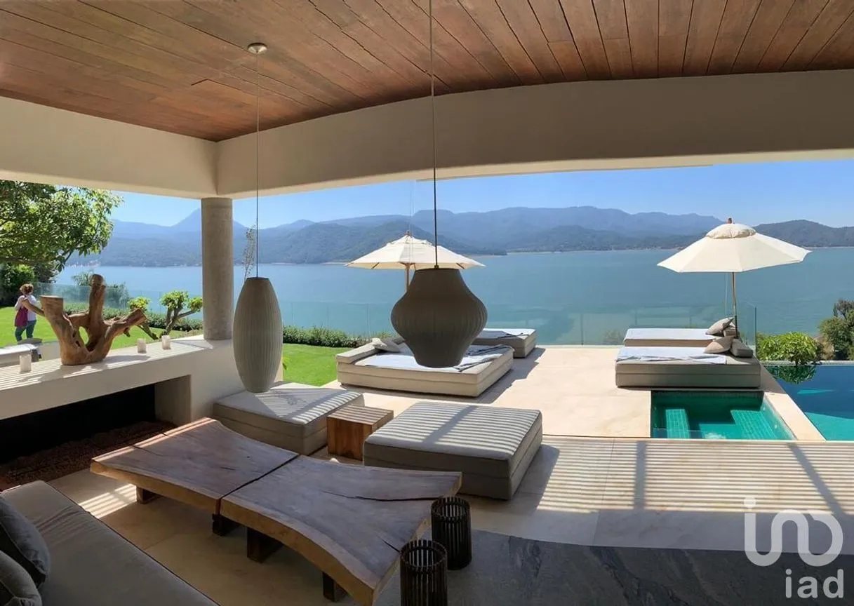 Casa en Venta en La Peña, Valle de Bravo, Estado De México | NEX-227237 | iad México | Foto 7 de 39
