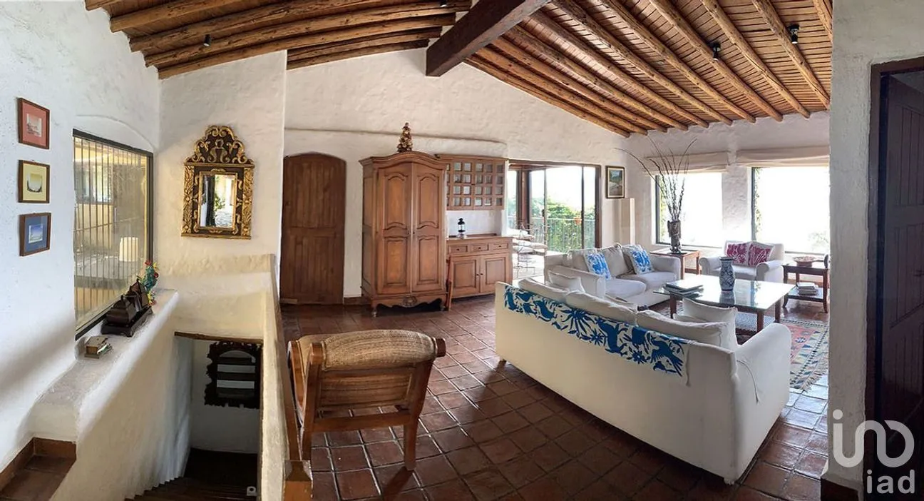 Casa en Venta en La Peña, Valle de Bravo, Estado De México | NEX-227238 | iad México | Foto 11 de 26