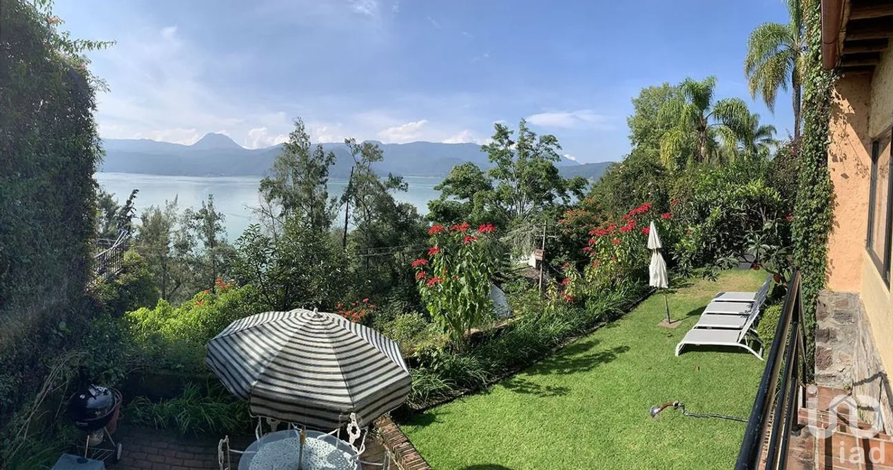 Casa en Venta en La Peña, Valle de Bravo, Estado De México | NEX-227238 | iad México | Foto 23 de 26