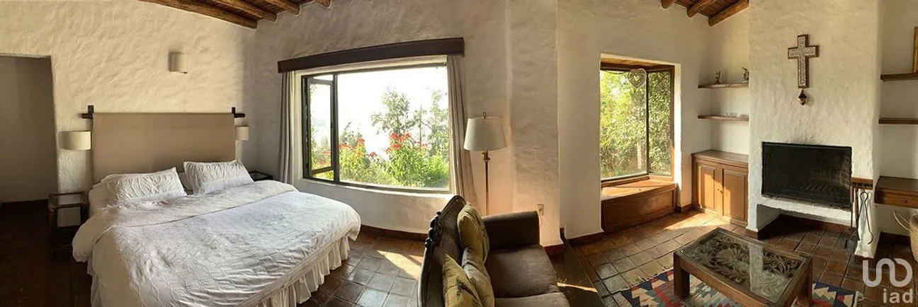 Casa en Venta en La Peña, Valle de Bravo, Estado De México | NEX-227238 | iad México | Foto 5 de 26