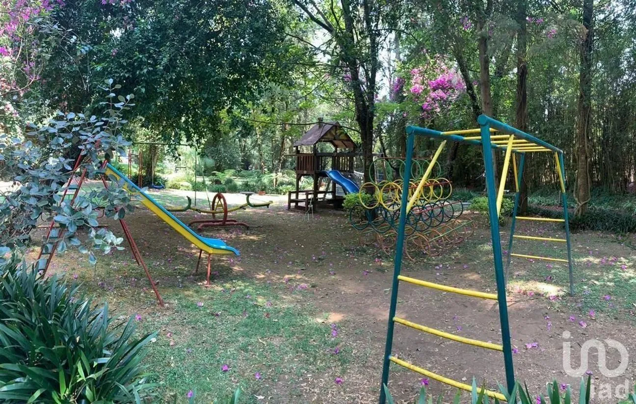 Casa en Venta en Avándaro, Valle de Bravo, Estado De México | NEX-227239 | iad México | Foto 16 de 18