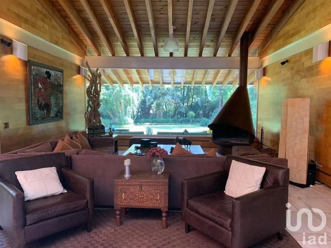 Casa en Venta en Avándaro, Valle de Bravo, Estado De México | NEX-227239 | iad México | Foto 6 de 18