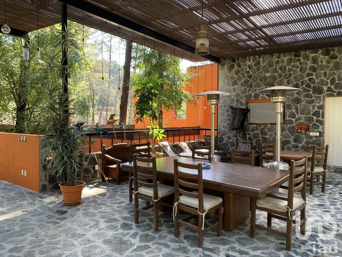Casa en Venta en Avándaro, Valle de Bravo, Estado De México | NEX-227240 | iad México | Foto 12 de 16