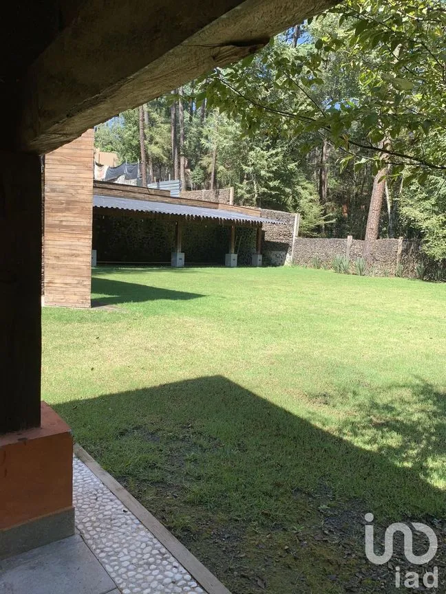Casa en Venta en Avándaro, Valle de Bravo, Estado De México | NEX-227240 | iad México | Foto 8 de 16