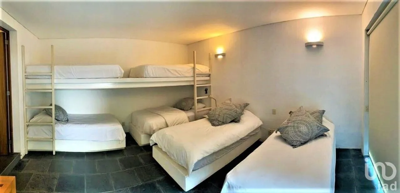 Casa en Venta en Valle de Bravo, Valle de Bravo, Estado De México | NEX-227241 | iad México | Foto 12 de 21